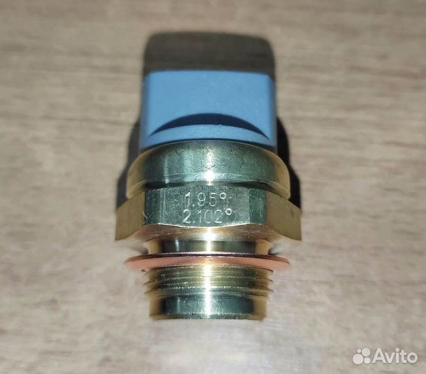 Датчик включения вентилятора 3 контакта VAG