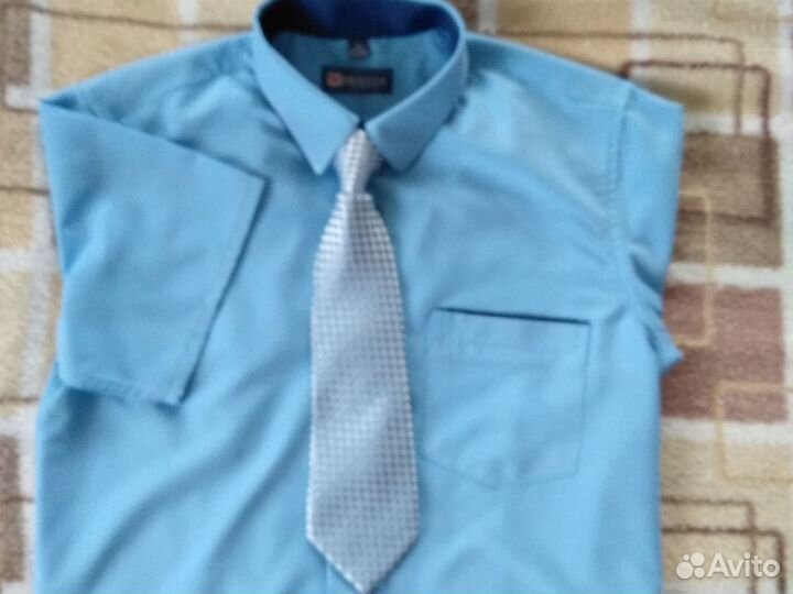 Комплект рубашек на мальчика с галстуками