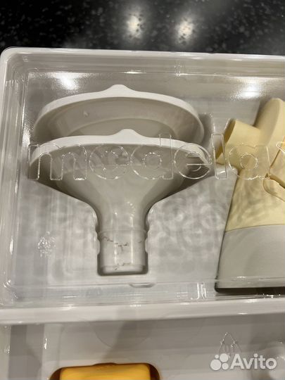 Молокоотсос электрический Medela