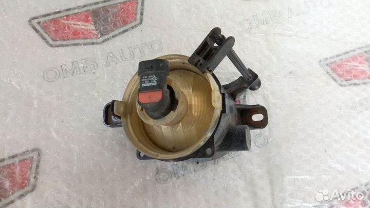 Фара противотуманная правая Опель Зафира Б