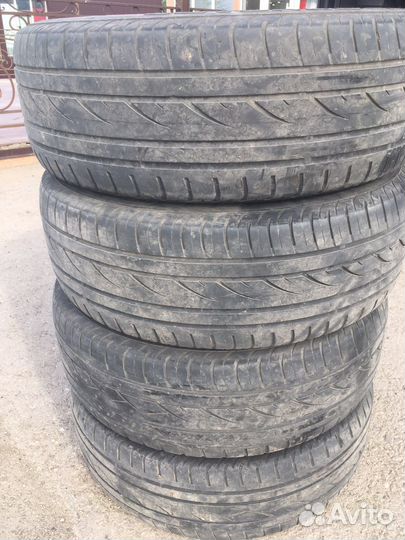 Continental CrossContact UHP E 235/60 R18 103V