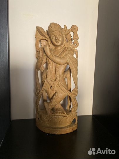 Фигурка из дерева