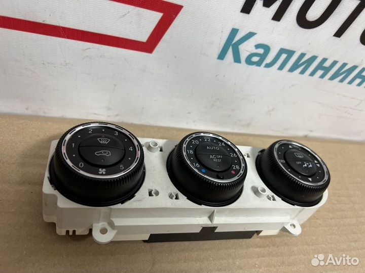 Блок управления климат-контролем Mercedes M-Class
