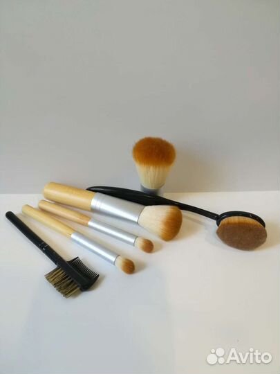 Кисти для макияжа