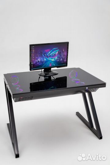 Компьютерный стол новый