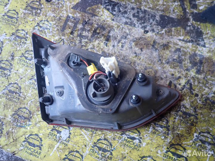 Фонарь задний внутренний правый для Hyundai i30 2