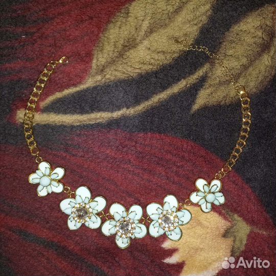 Колье ожерелье