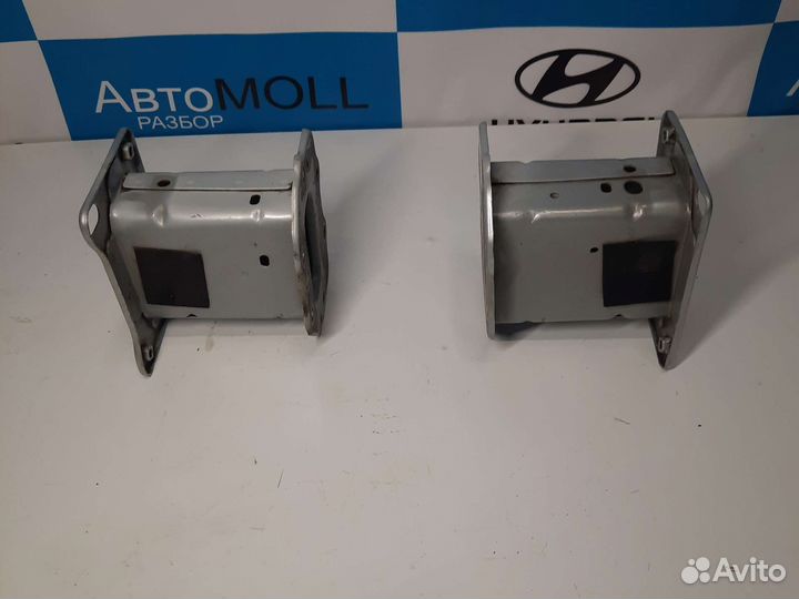 Кронштейн усилителя бампера Хендай i30 1 FD