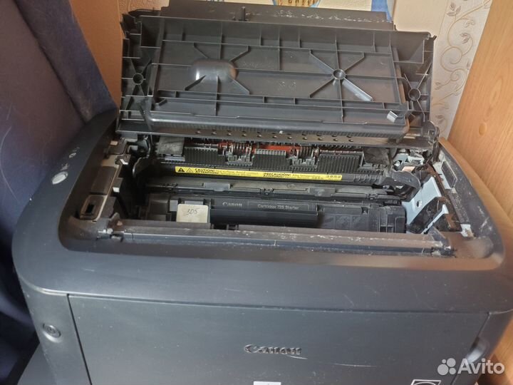 Принтер черно белый Canon.Торг уместен
