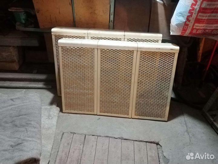 Кожух батарей отопления