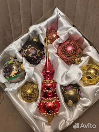 Елочные игрушки из стекла