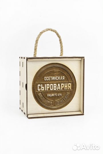 Деревянная коробка подарочная