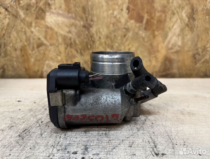 Дроссельная заслонка Audi A4 ALT