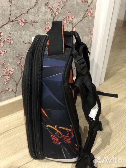 Рюкзак школьный