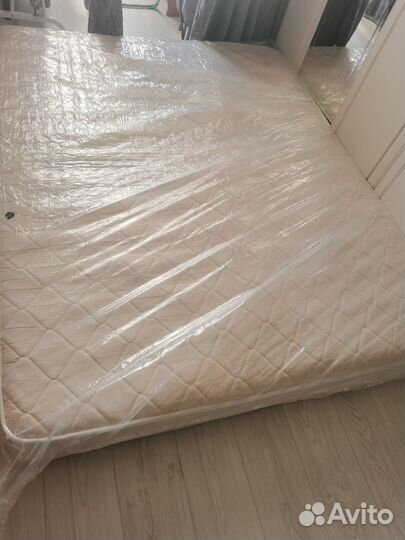 Матрас 160х200 бу