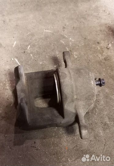 Птц левый Kia Rio-3 EX581801RA0