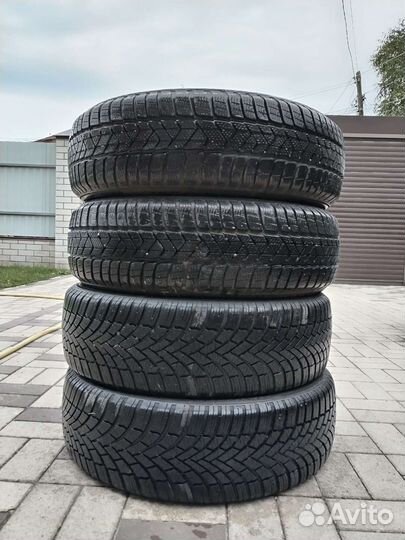 Bridgestone Blizzak LM-005 195/55 R20