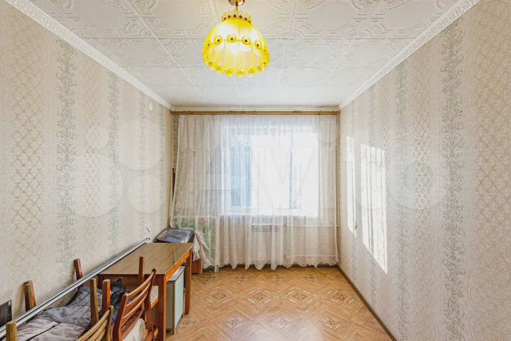 3-к. квартира, 64 м², 1/3 эт.