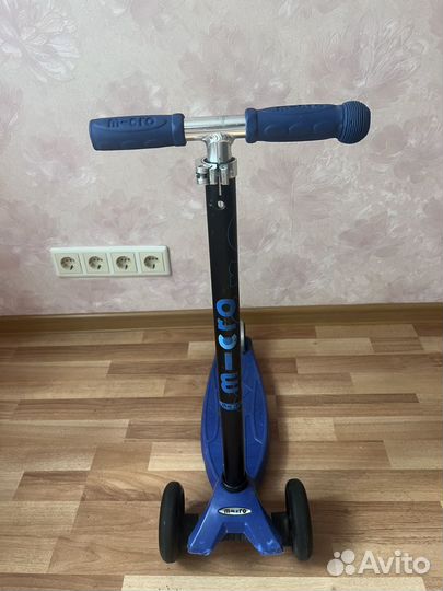 Самокат Maxi micro