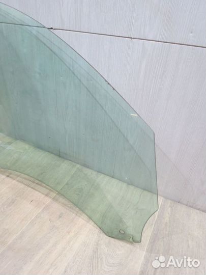 Стекло переднее правое Jaguar XF