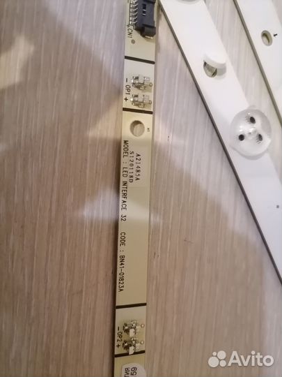 D1GE-320SC1-R2 32F-3535LED-40EA BN96-21476A