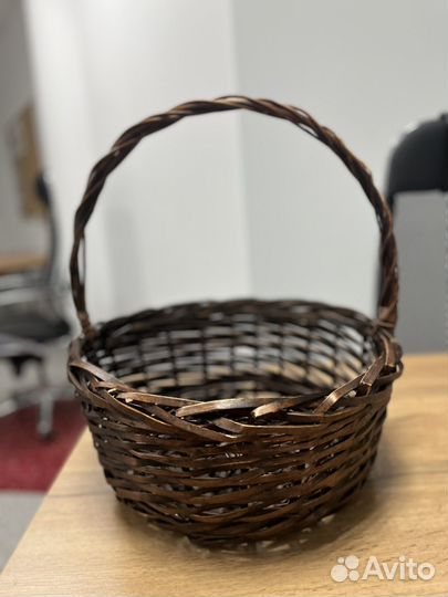 Корзина плетеная