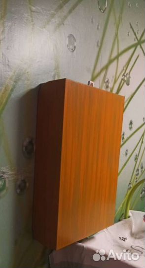 Настенный пеленальный стол