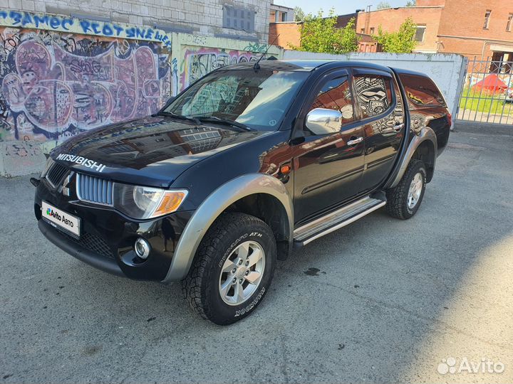 Mitsubishi L200 2.5 AT, 2007, 275 000 км