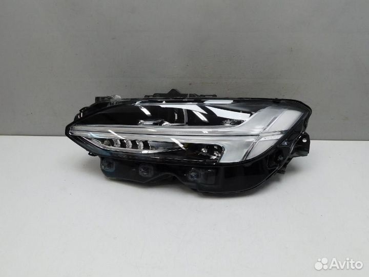 Фара левая Volvo S90