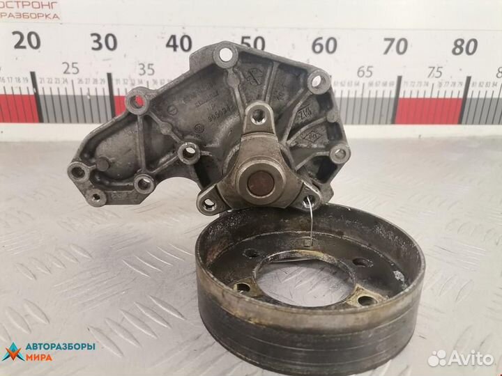 Помпа Renault Laguna рест. 1999 210107370R