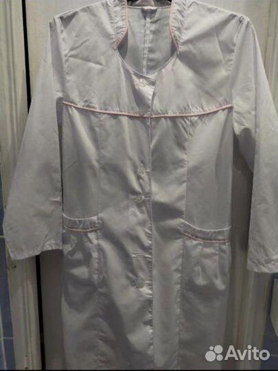 Белый медицинский халат женский