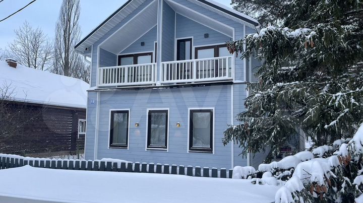 Дом 240 м² на участке 20 сот.