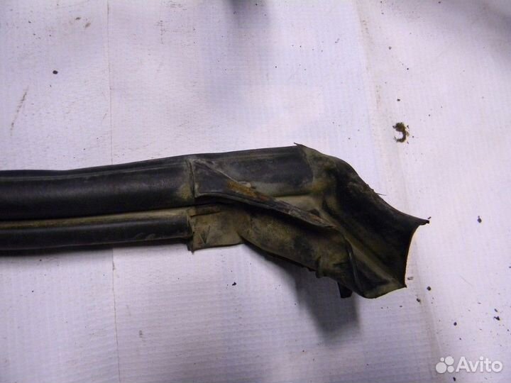 Уплотнитель багажника Berlingo(first) (M59) 2002-2