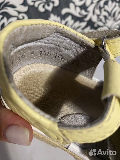 Босоножки для девочки