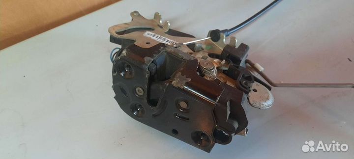 Замок двери mercedes vito 639 левый правый