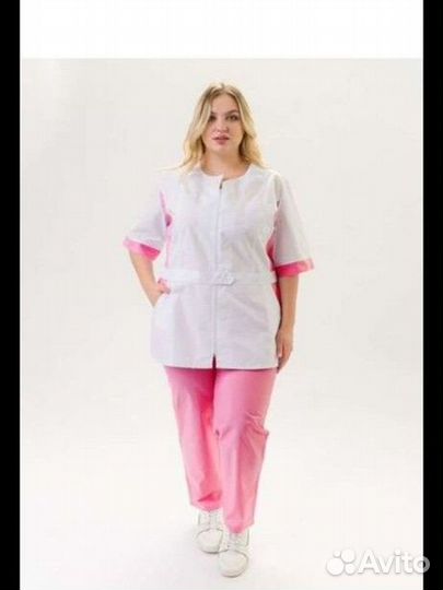 Медицинский костюм женский