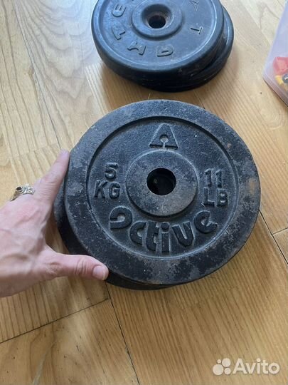 Спортивные гантели 2х 2,5, 5, 5 и 2 гантели по 8