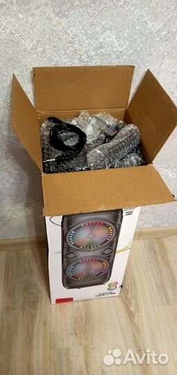 Музыкальная колонка 40Ватт Новая Bluetooth