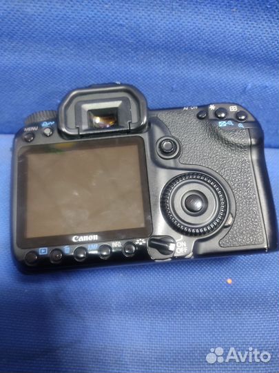 Зеркальный фотоаппарат Canon ds126171