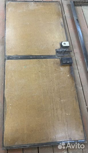 Дверь входная металлическая