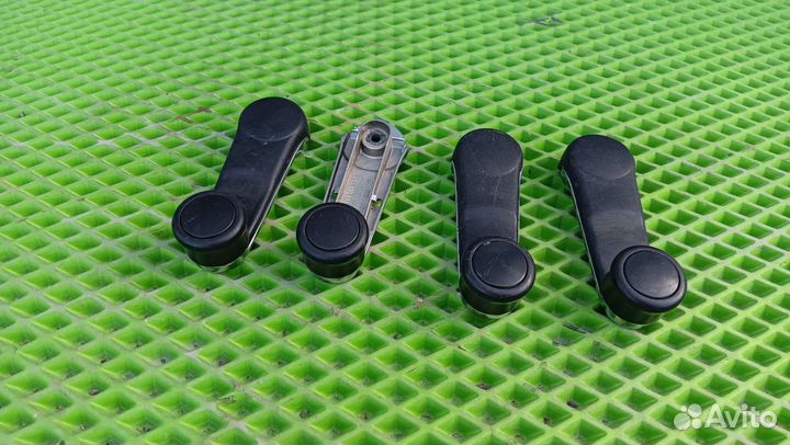 Ручка стеклоподъемника Audi 80 B3