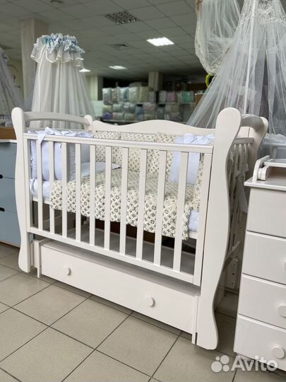 Детская кроватка