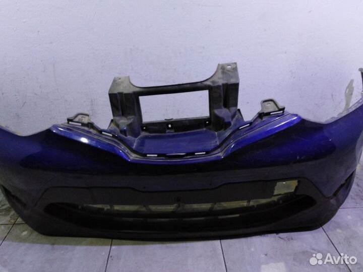 Бампер передний Ниссан