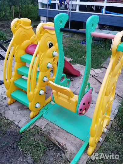 Детский игровой комплекс с горкой