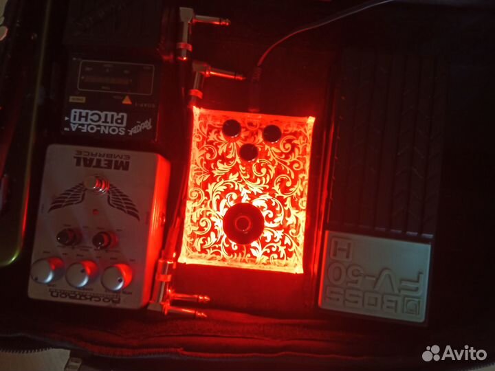 Педаль эффектов deep blue delay custom