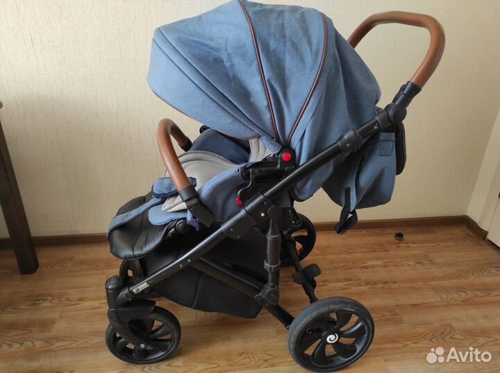 Продам детскую коляску