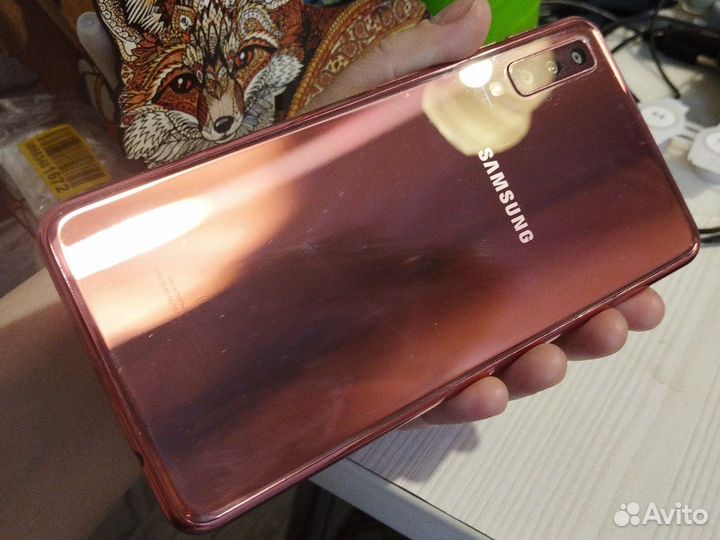 Samsung Galaxy A7 (2018), 4/64 ГБ