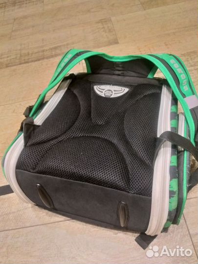 Школьный рюкзак