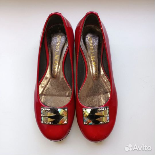 Туфли для девочки 32 натуральный лак