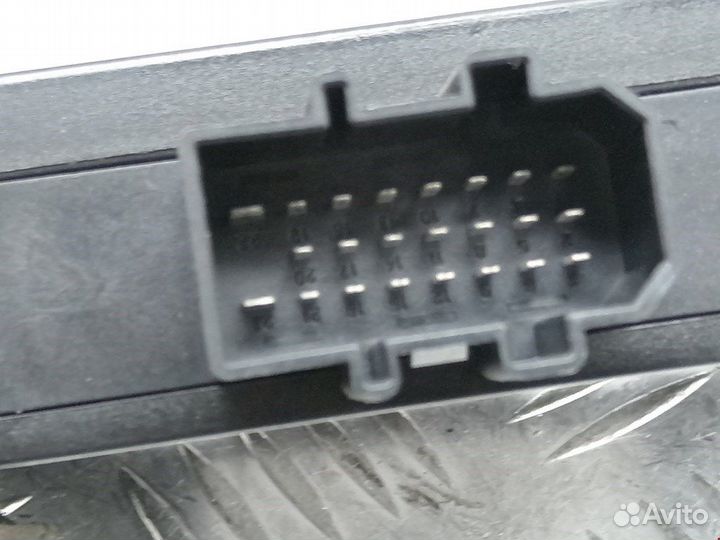 Блок комфорта для Volkswagen Golf 4 1J0959799Q